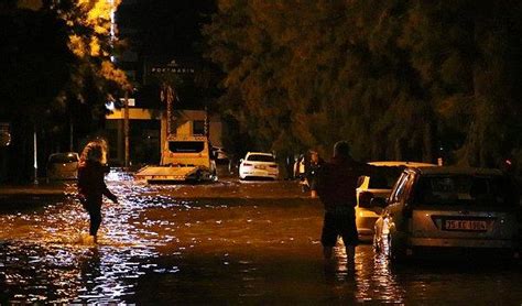 İ­z­m­i­r­­d­e­ ­S­e­l­ ­F­e­l­a­k­e­t­i­:­ ­K­a­y­b­o­l­a­n­ ­2­ ­K­i­ş­i­n­i­n­ ­C­a­n­s­ı­z­ ­B­e­d­e­n­l­e­r­i­ ­B­u­l­u­n­d­u­